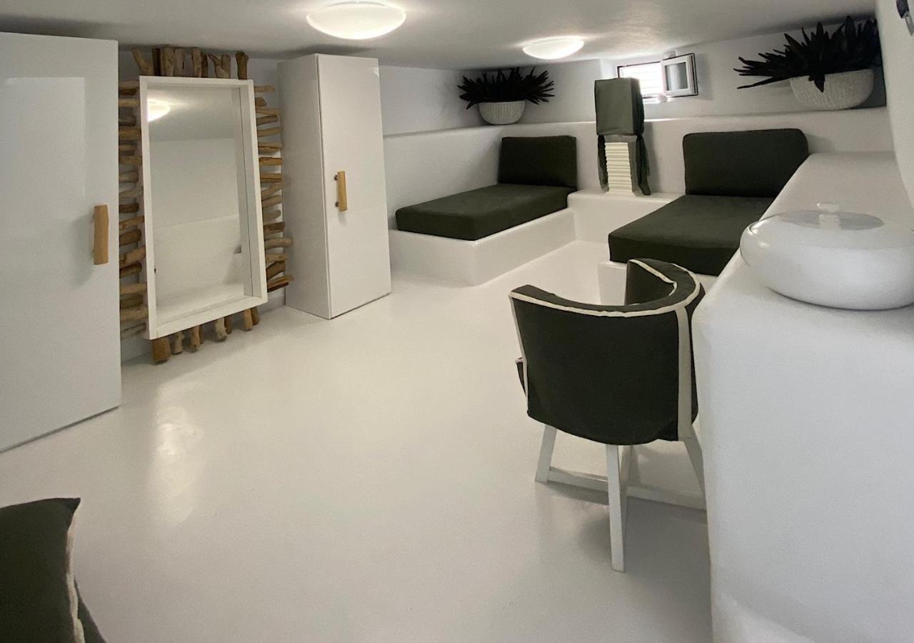 Myconian Sky Suites In Town Mykonos Town 外观 照片